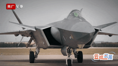 涨声操盘 再看“亿”遍！8K慢动作看中国战机高燃瞬间